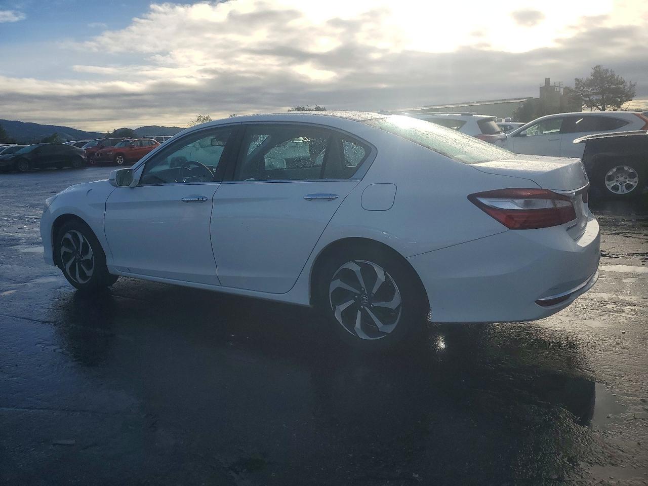 2016 HONDA ACCORD EXL photo 2
