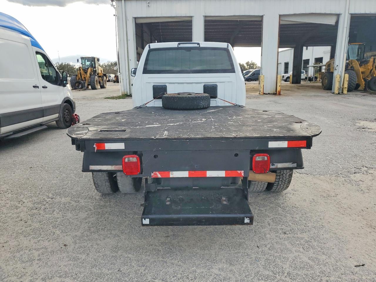 2022 RAM 3500 FLATBED TRUCK photo 6