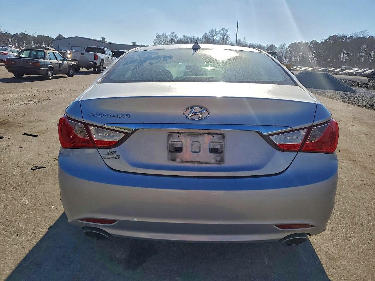 2013 HYUNDAI SONATA SE photo 6
