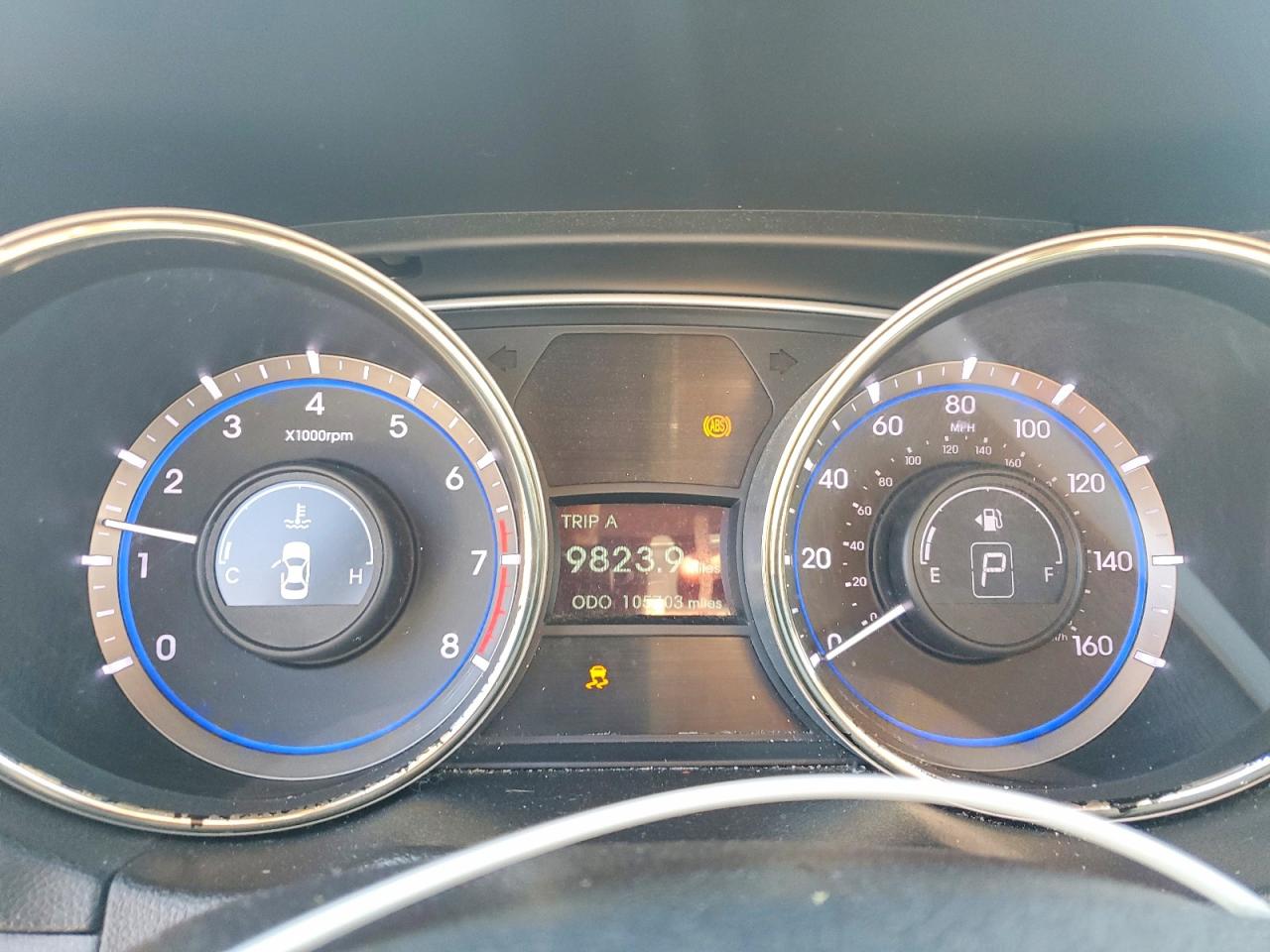 2013 HYUNDAI SONATA SE photo 9