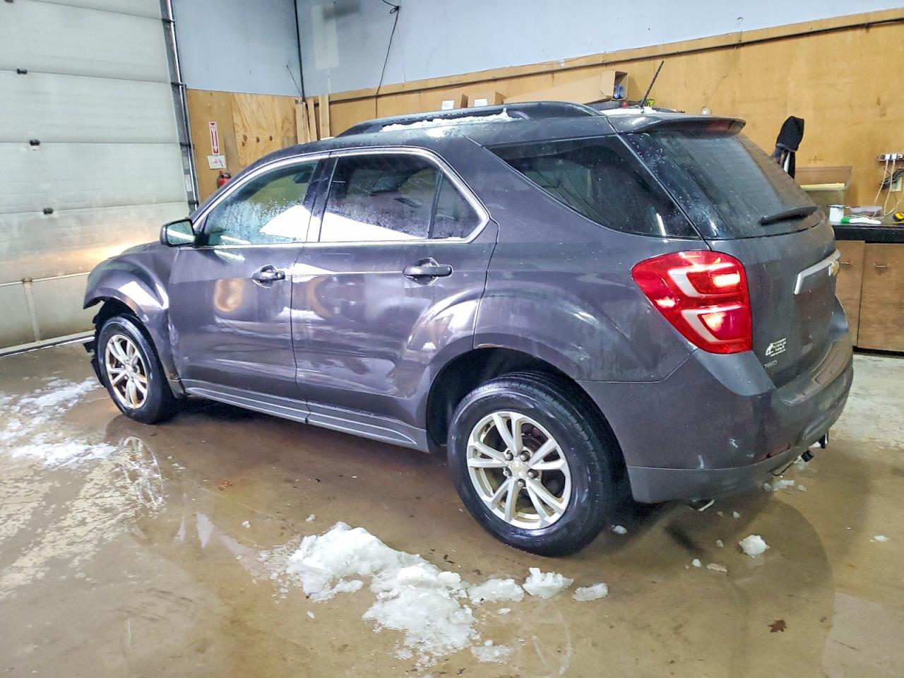 2016 CHEVROLET EQUINOX LT photo 2