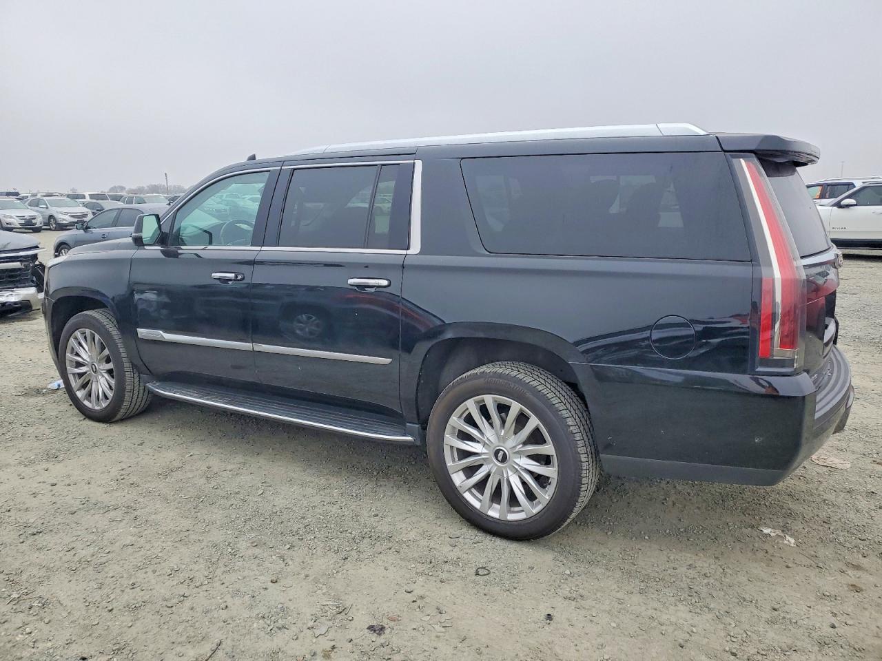2020 CADILLAC ESCALADE ESV photo 2