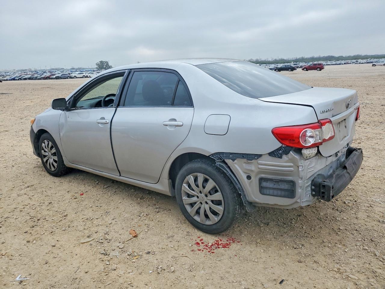 2012 TOYOTA COROLLA BASE photo 2
