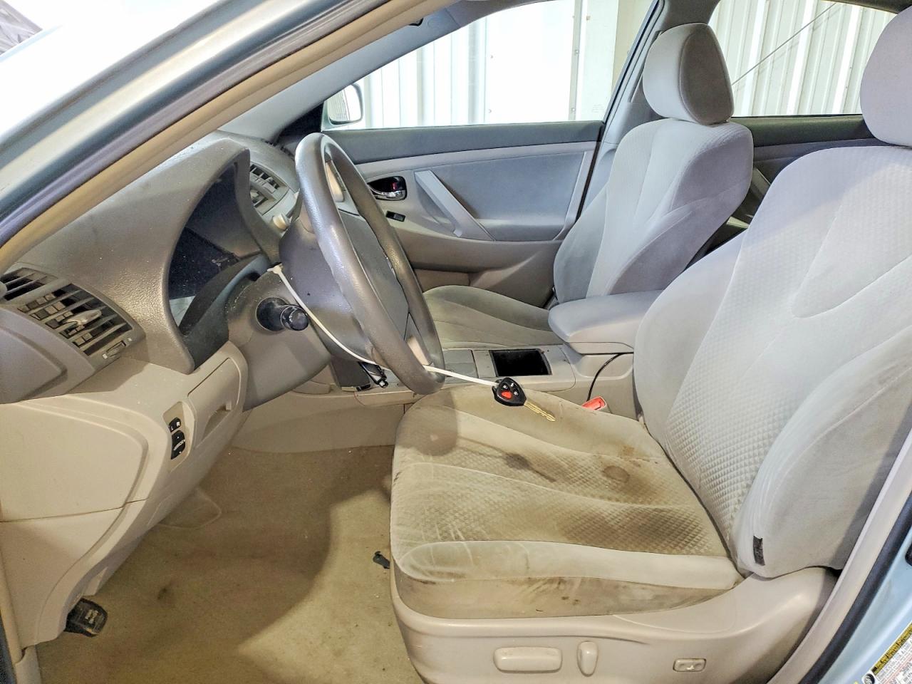 2009 TOYOTA CAMRY BASE photo 7