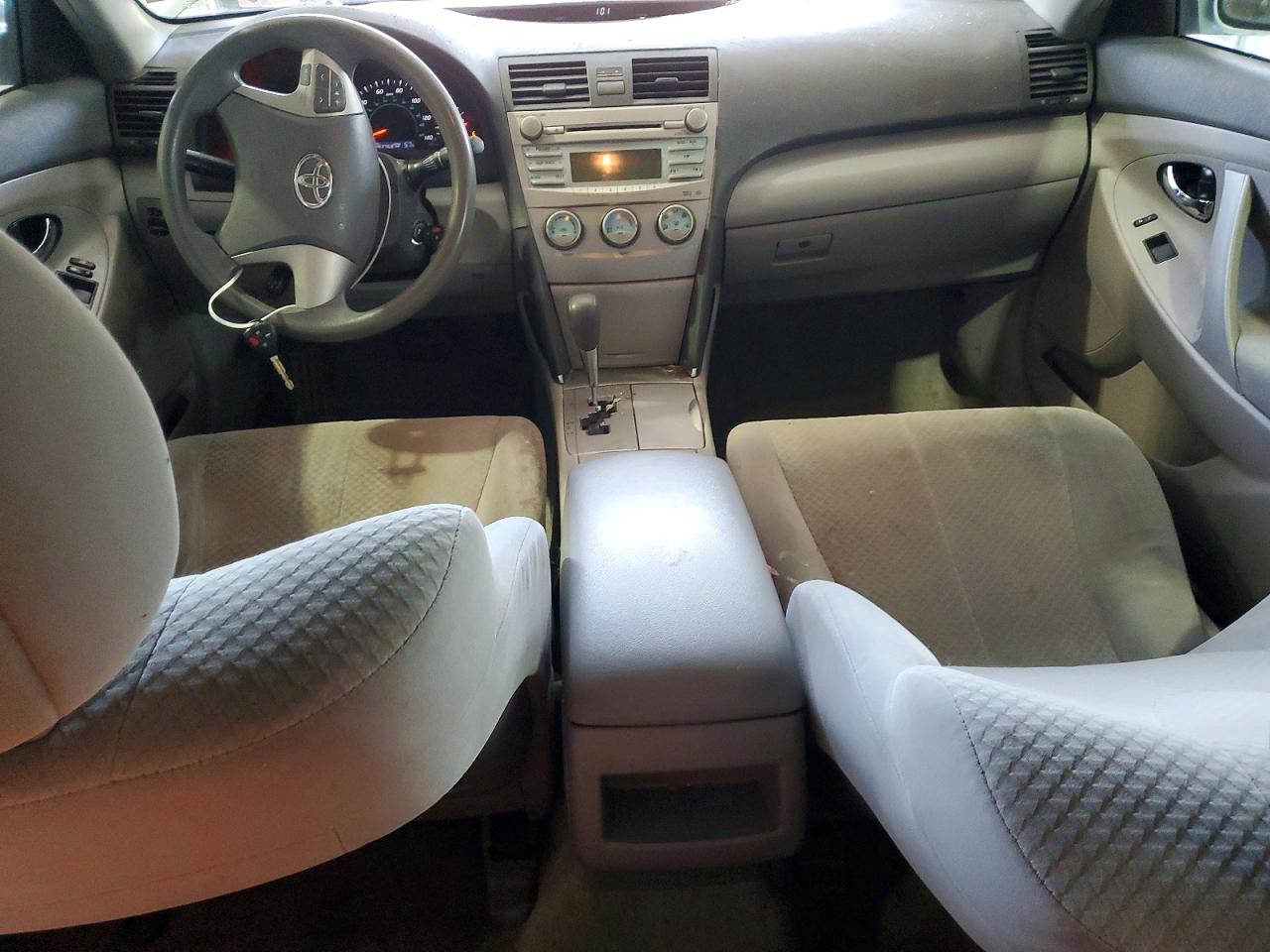 2009 TOYOTA CAMRY BASE photo 8