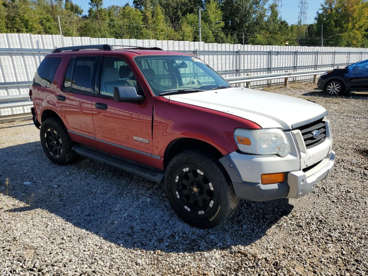 2006 FORD EXPLORER photo 4