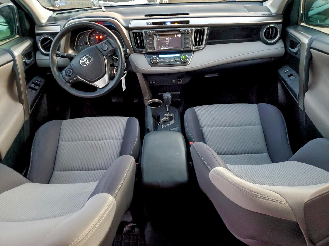 2014 TOYOTA RAV4 XLE photo 8