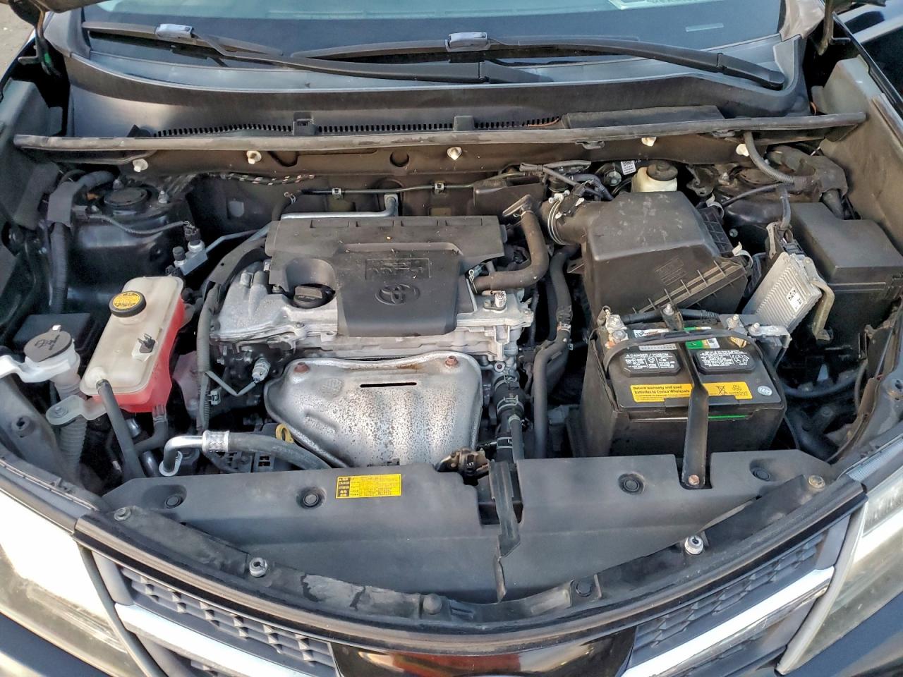 2014 TOYOTA RAV4 XLE photo 12