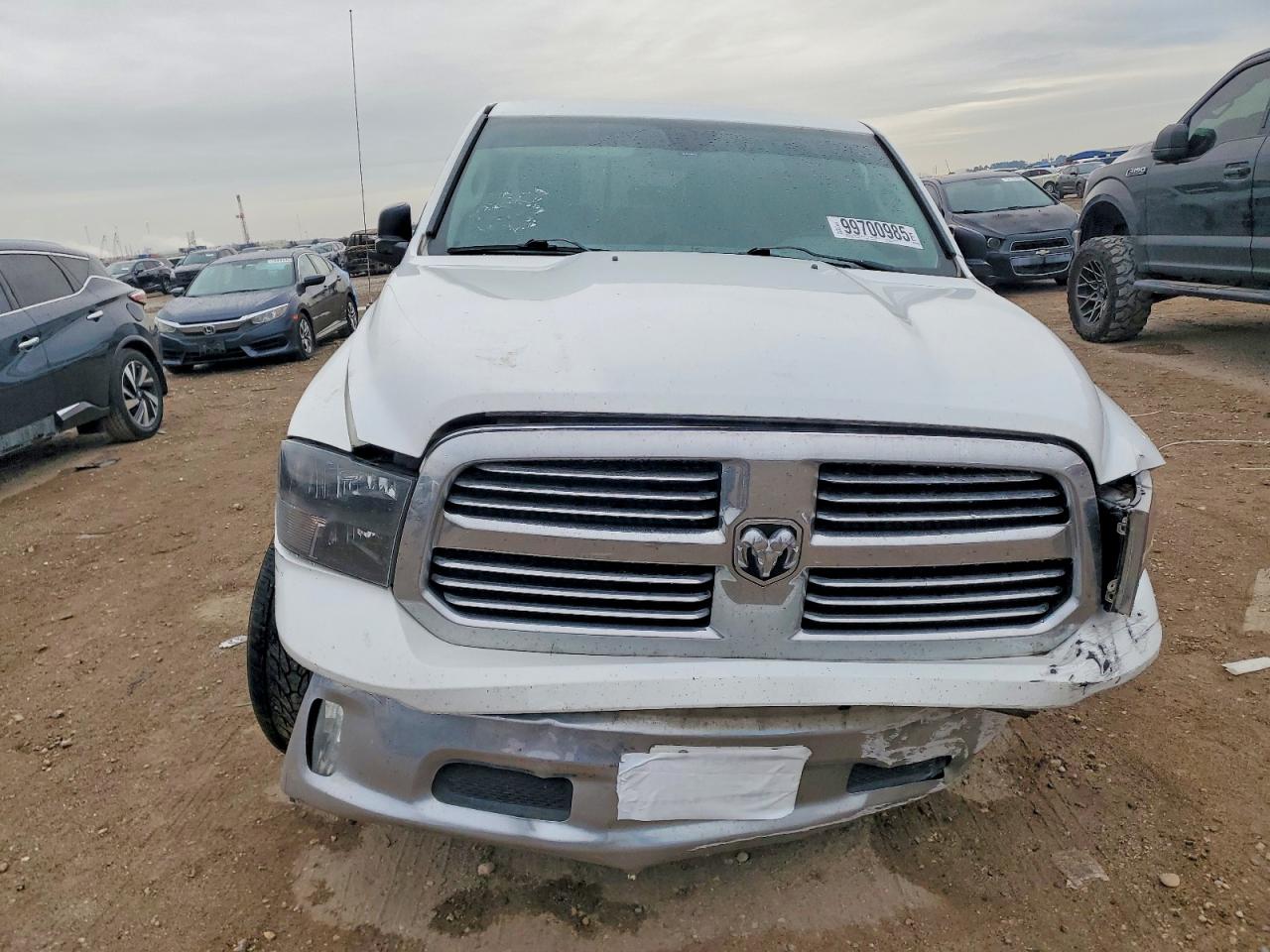 2014 RAM 1500 SLT photo 5