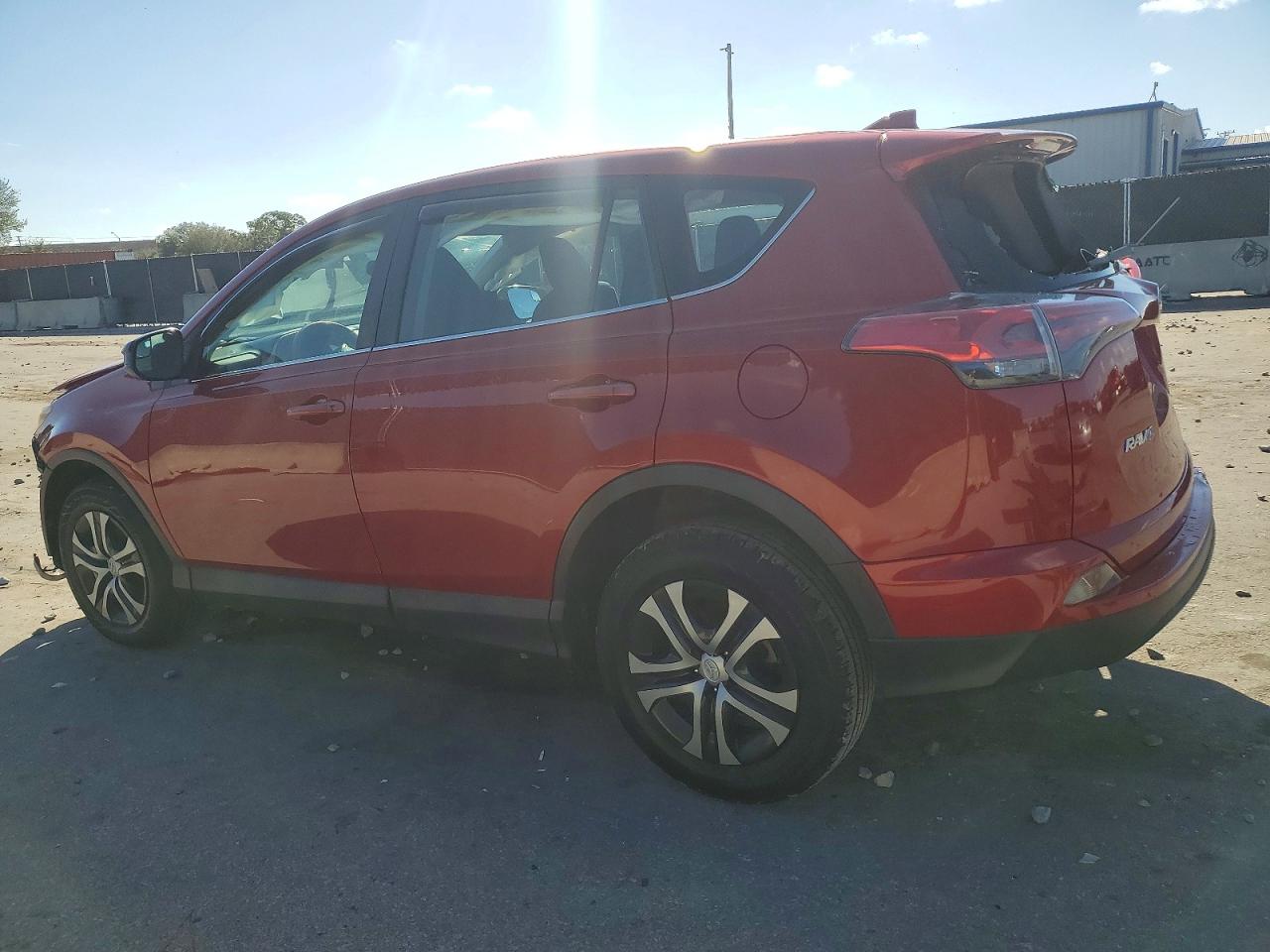2016 TOYOTA RAV4 LE photo 2