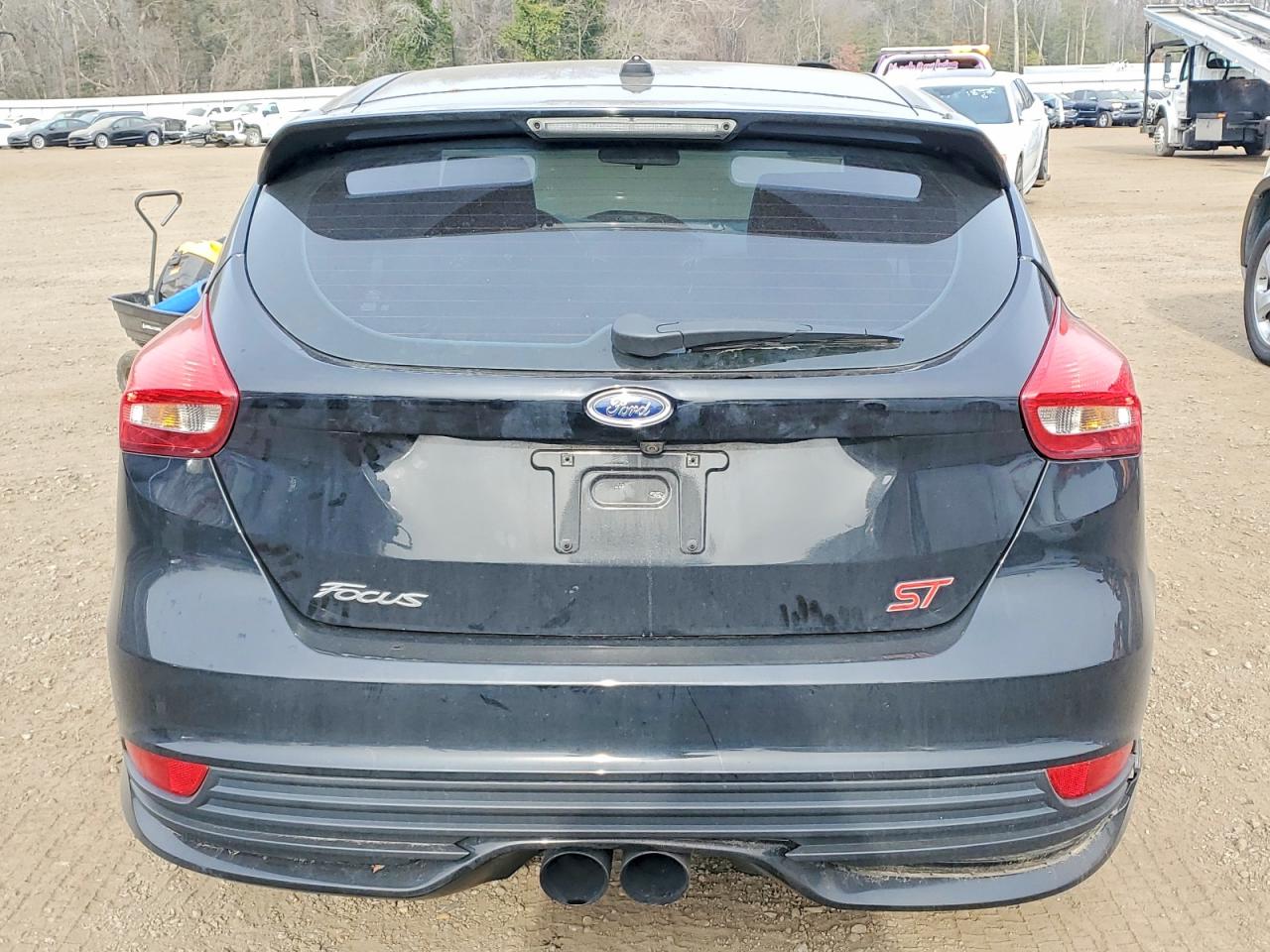 2017 FORD FOCUS ST photo 6