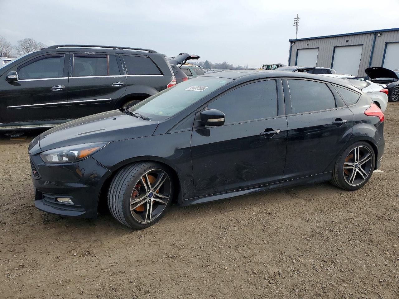 2017 FORD FOCUS
