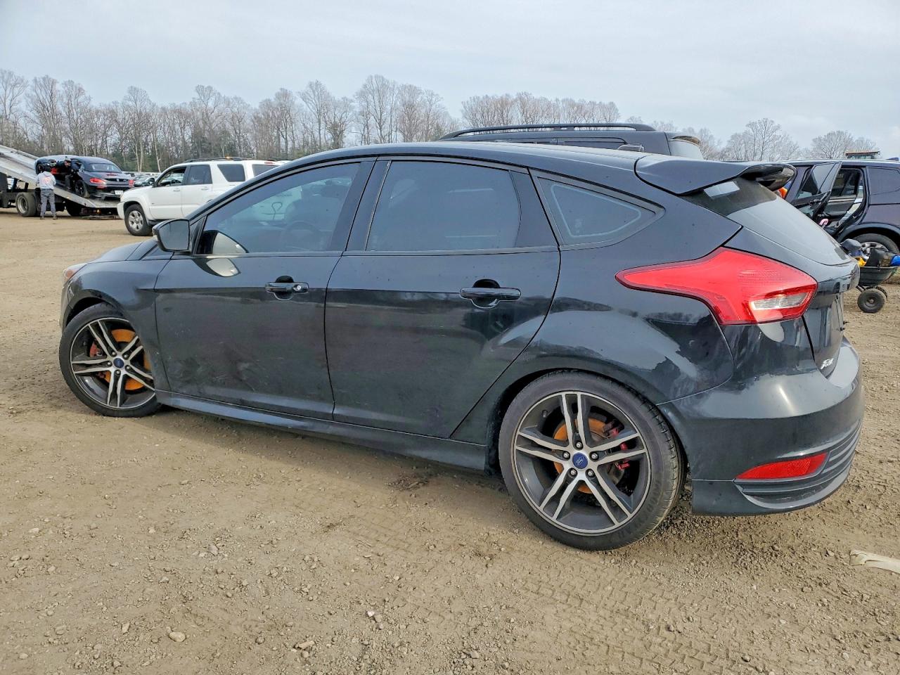 2017 FORD FOCUS ST photo 2