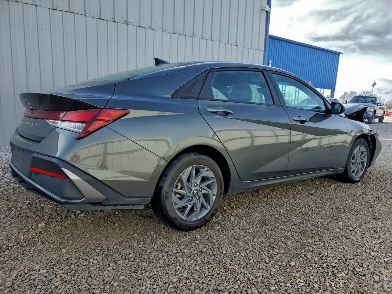 2024 HYUNDAI ELANTRA SEL photo 3