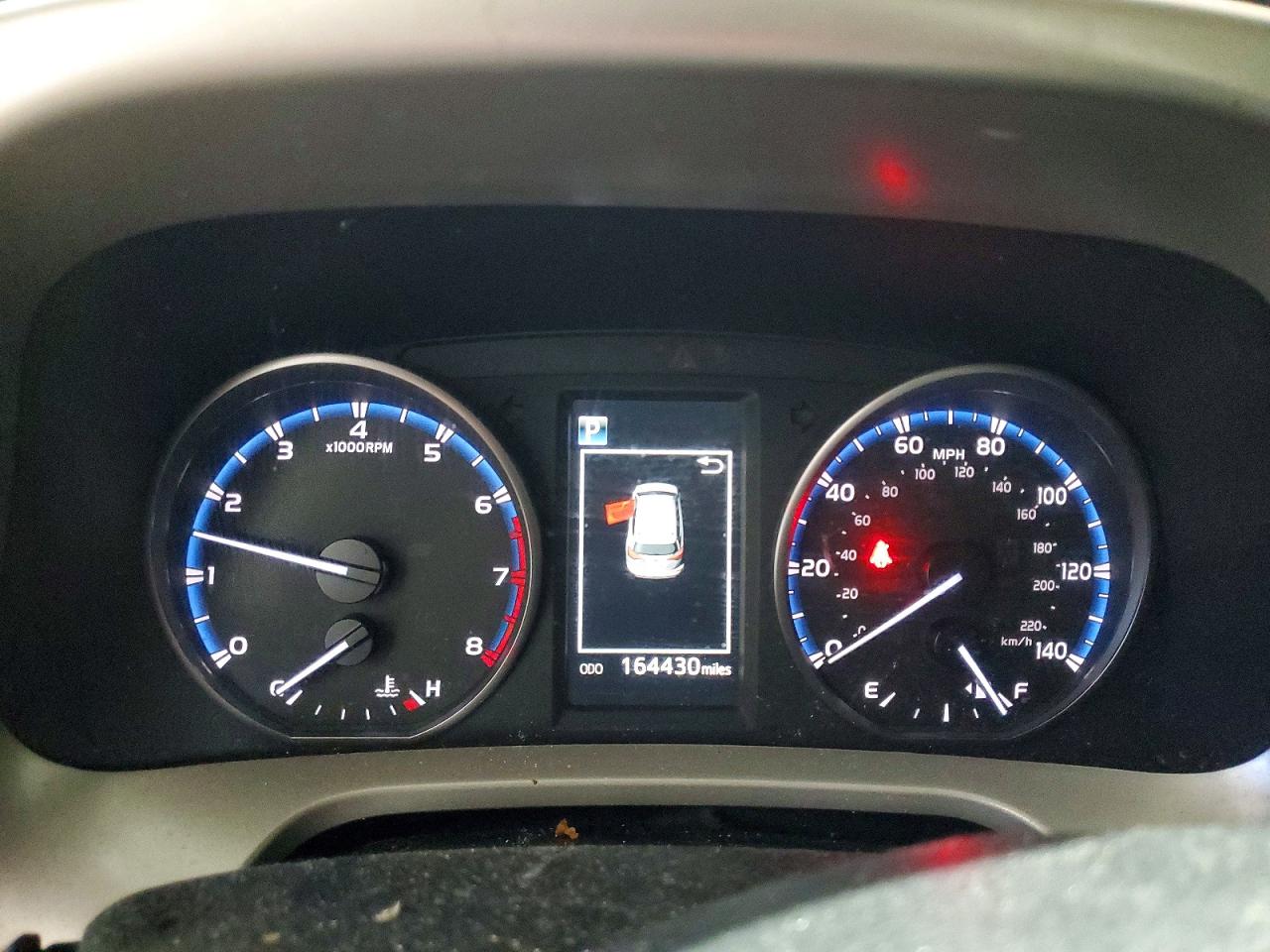 2017 TOYOTA RAV4 XLE photo 9