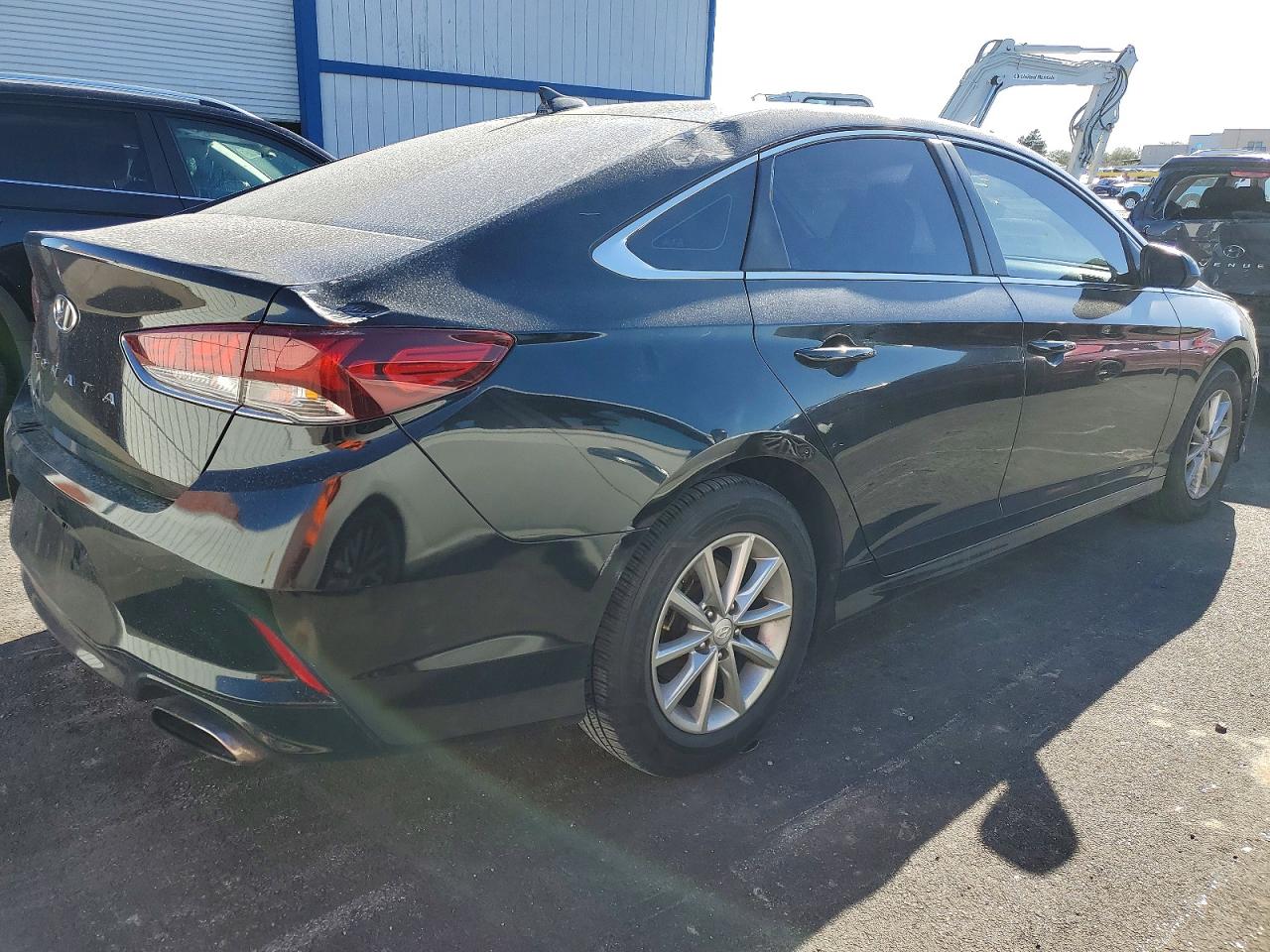 2018 HYUNDAI SONATA SE photo 3
