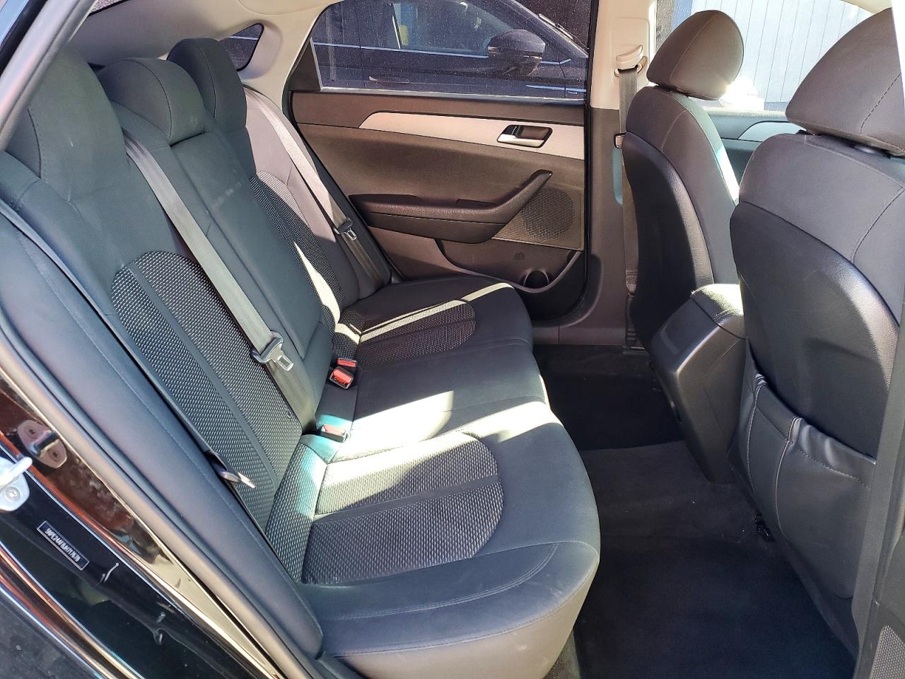 2018 HYUNDAI SONATA SE photo 10