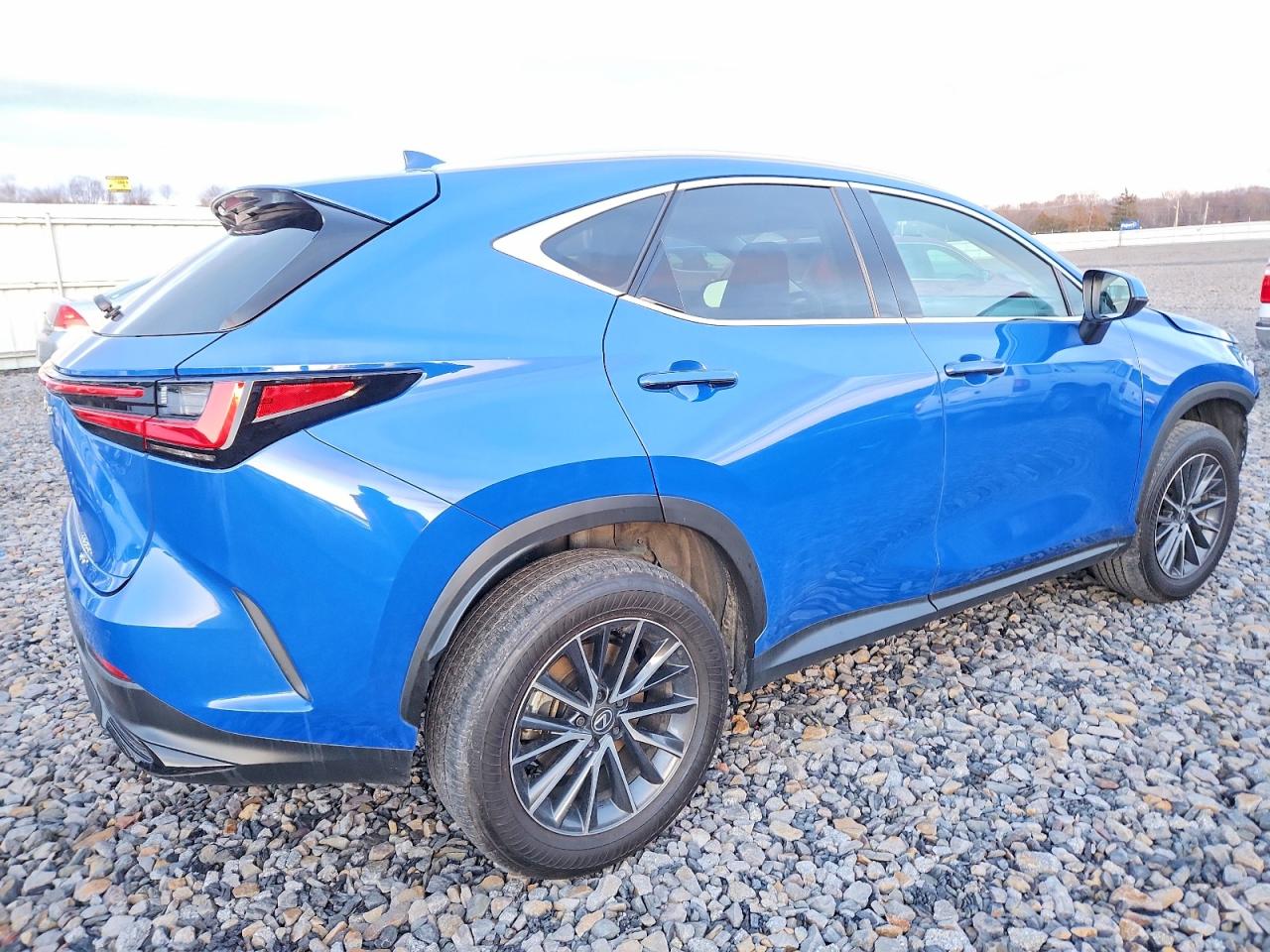 2025 LEXUS NX 350H BASE photo 3