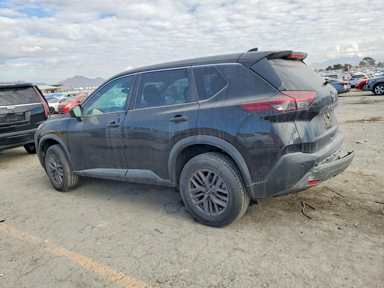 2023 NISSAN ROGUE S photo 2