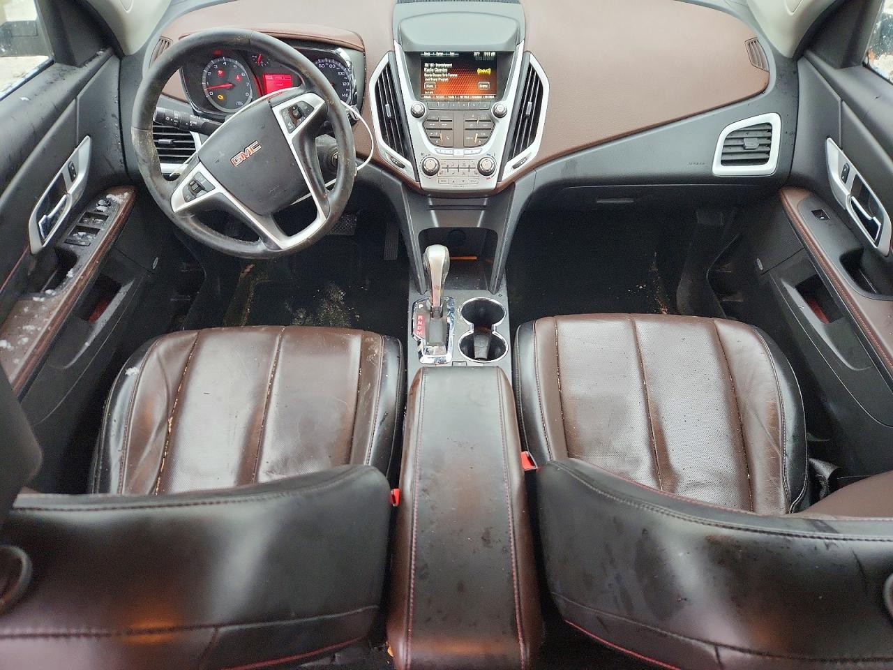 2015 GMC TERRAIN SLT photo 8