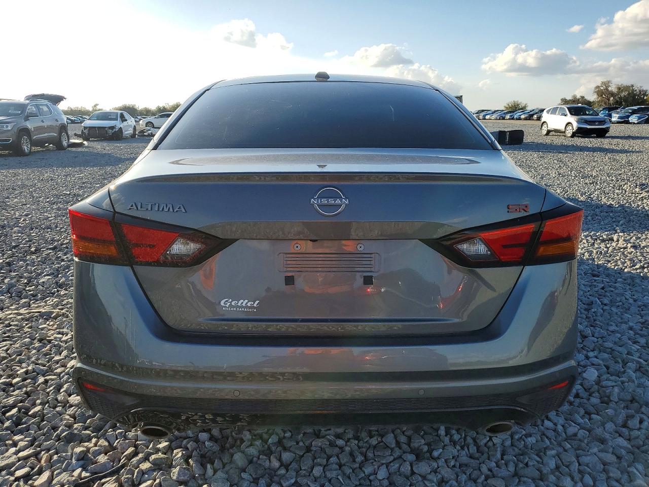 2025 NISSAN ALTIMA SR photo 6