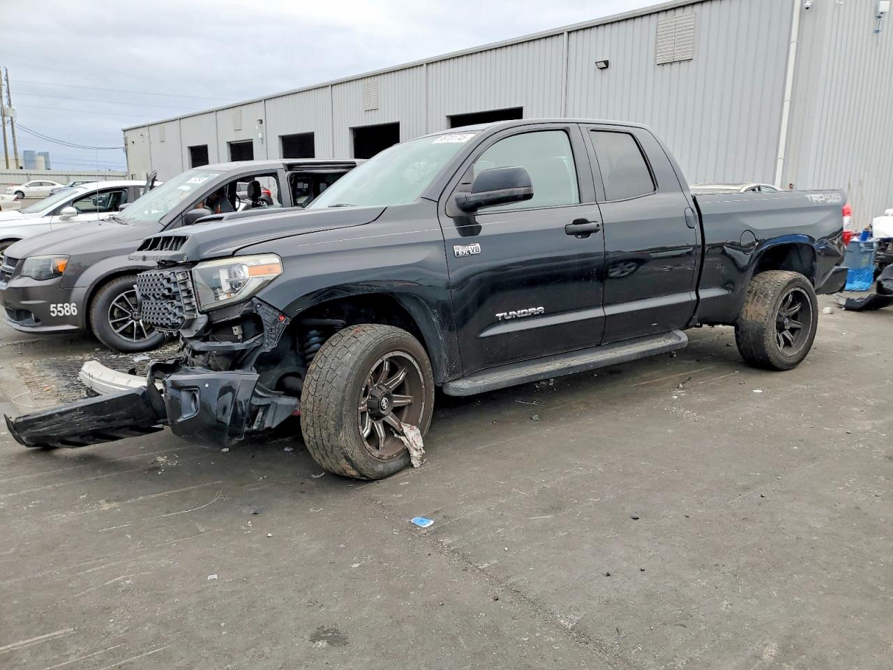2018 TOYOTA TUNDRA