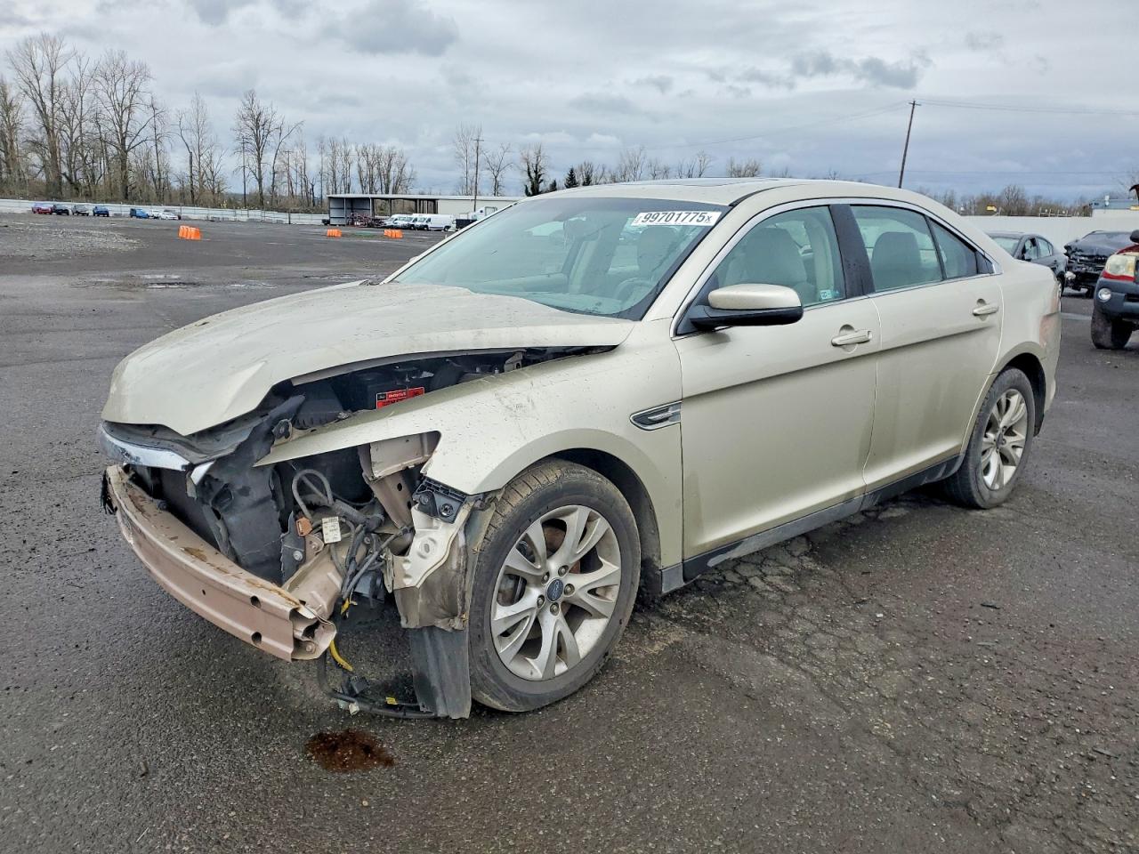 2010 FORD TAURUS