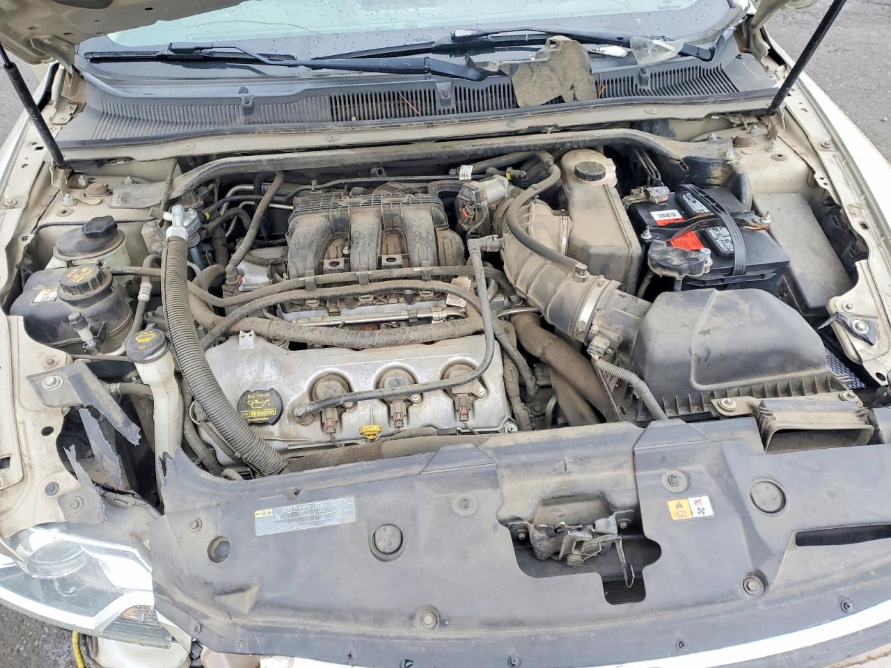 2010 FORD TAURUS SEL photo 11