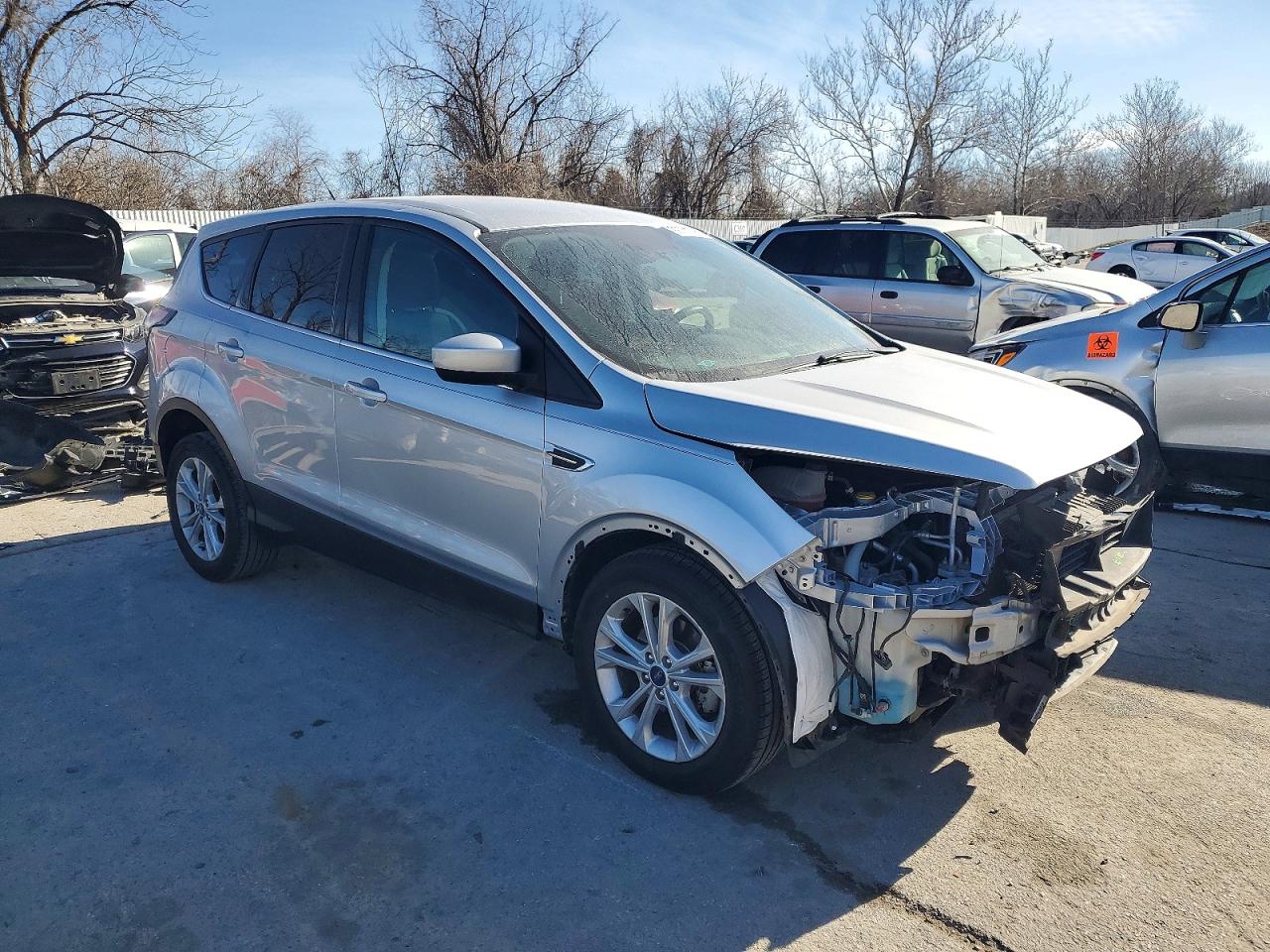 2017 FORD ESCAPE photo 4