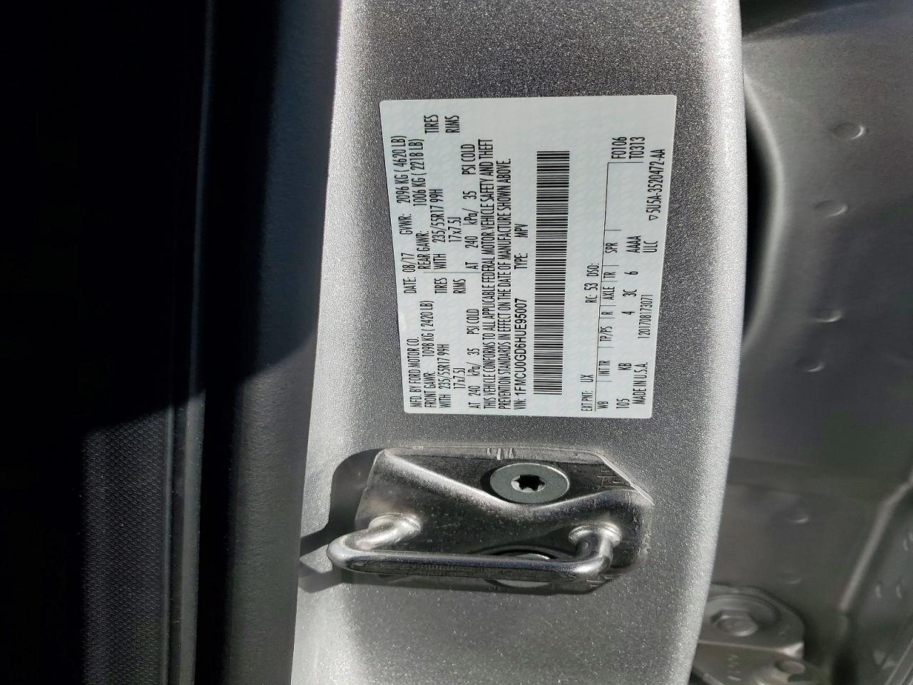 2017 FORD ESCAPE photo 13