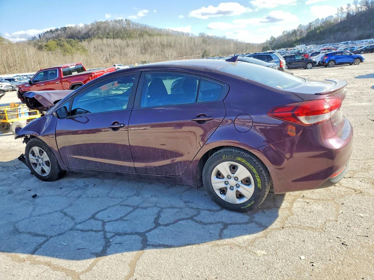 2018 KIA FORTE LX photo 2
