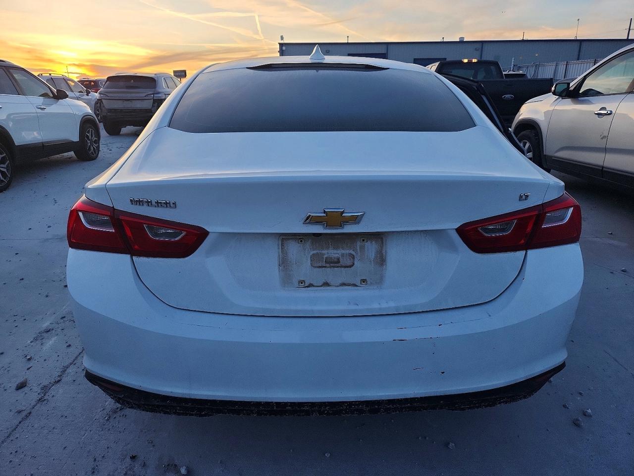 2018 CHEVROLET MALIBU LT photo 6