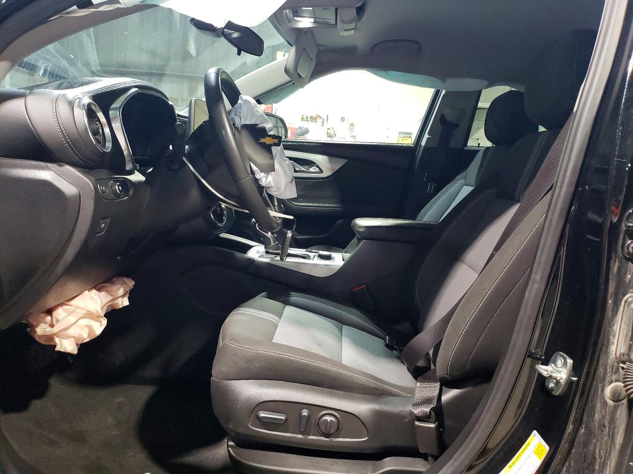 2025 CHEVROLET BLAZER 2LT photo 19