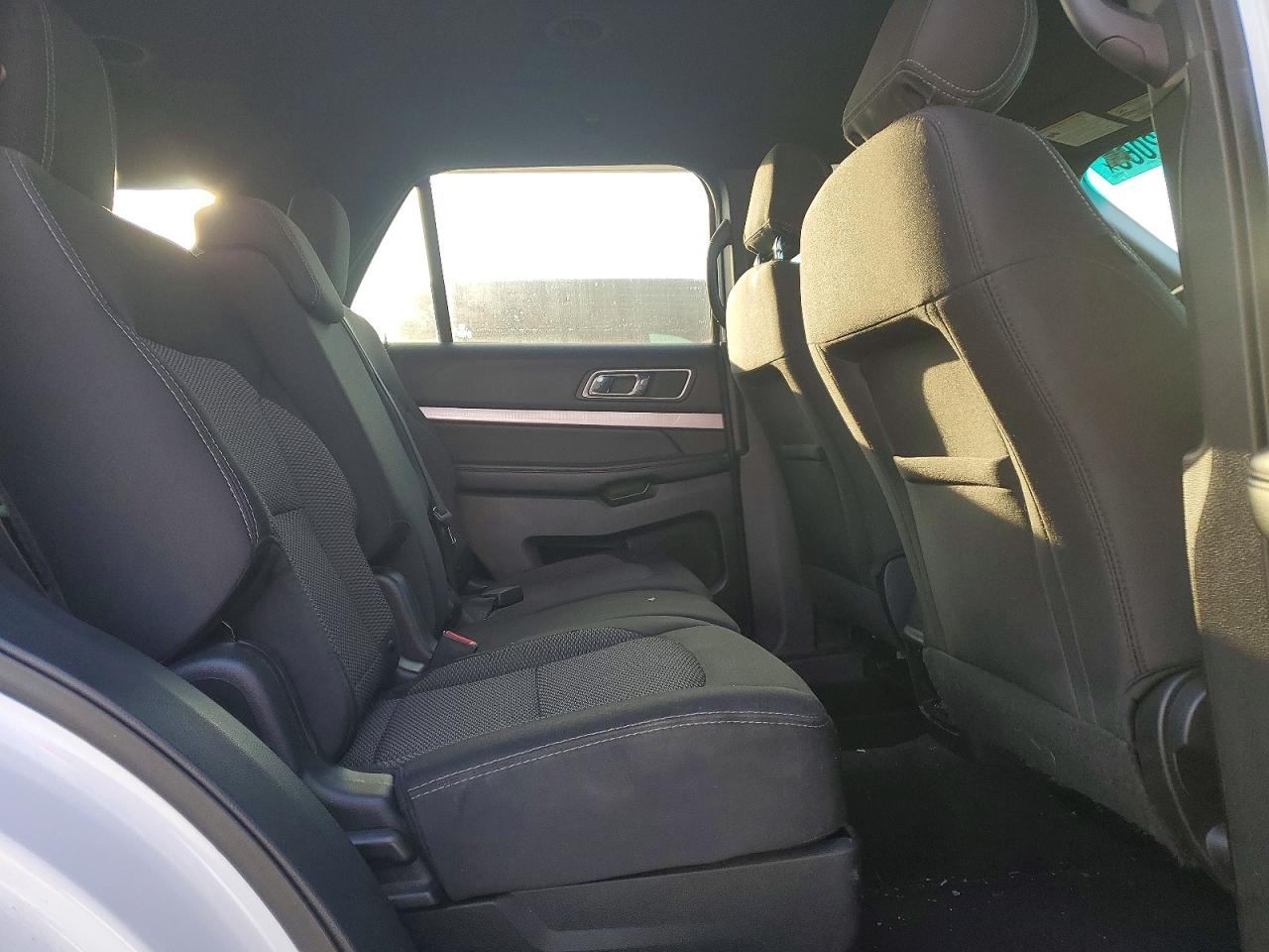 2017 FORD EXPLORER XLT photo 11