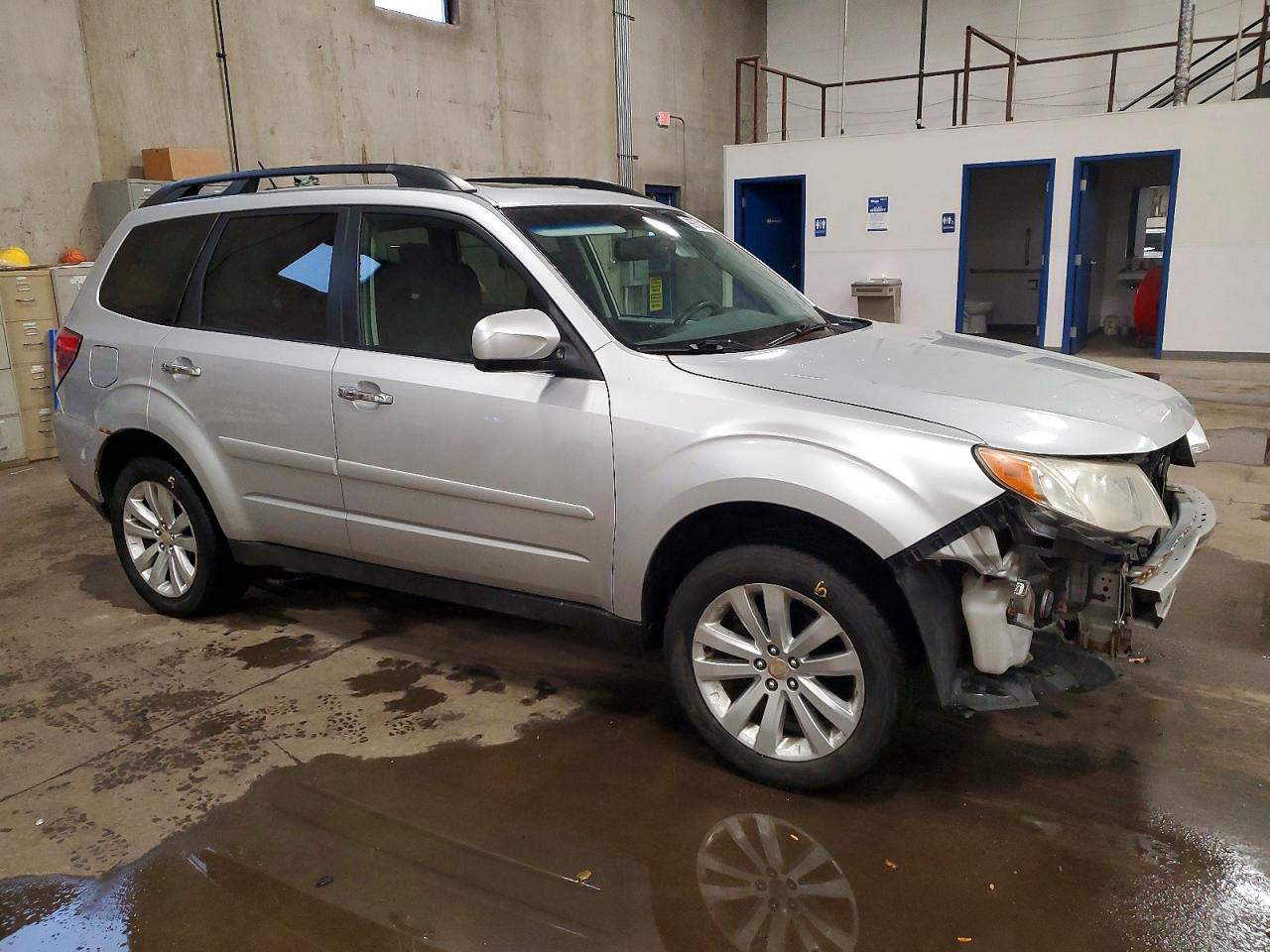 2011 SUBARU FORESTER 2.5X PREMIUM photo 4