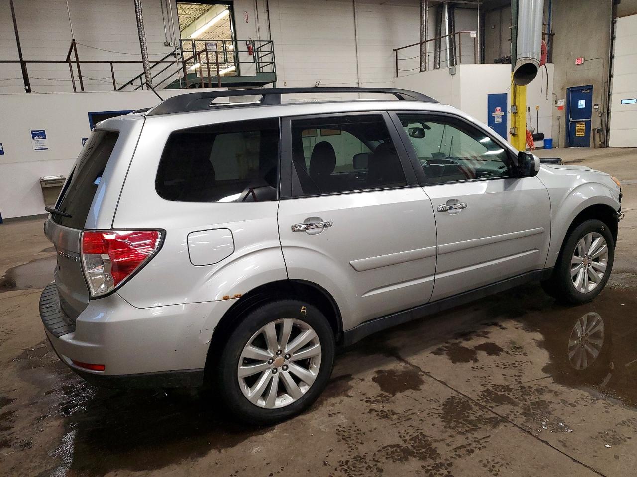 2011 SUBARU FORESTER 2.5X PREMIUM photo 3