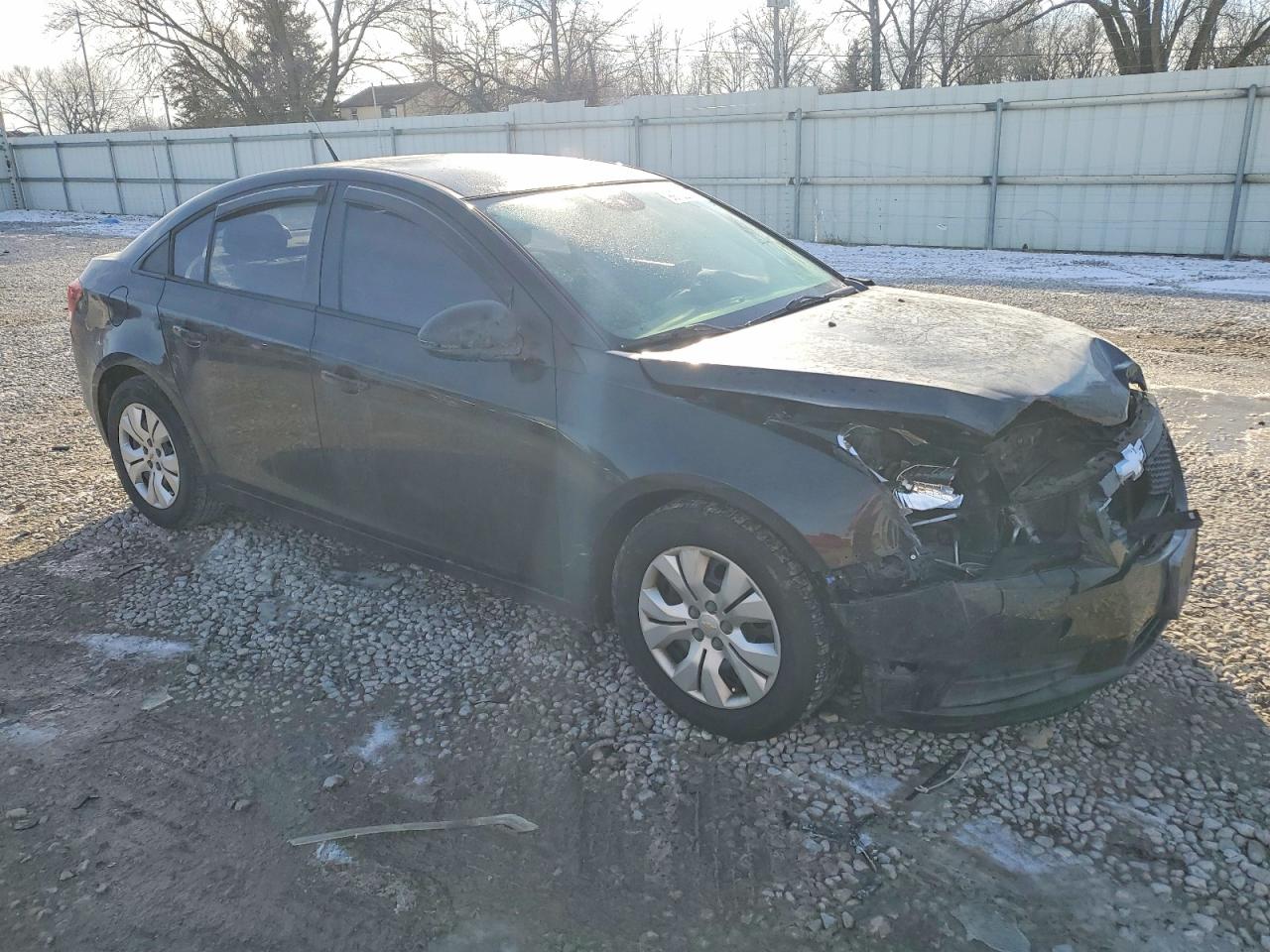 2013 CHEVROLET CRUZE LS photo 4
