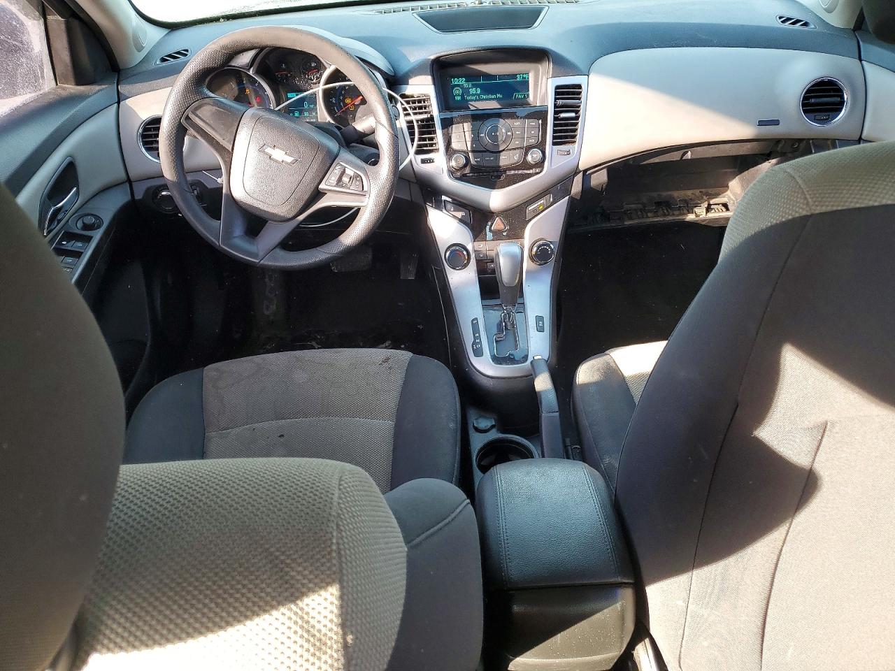 2013 CHEVROLET CRUZE LS photo 8