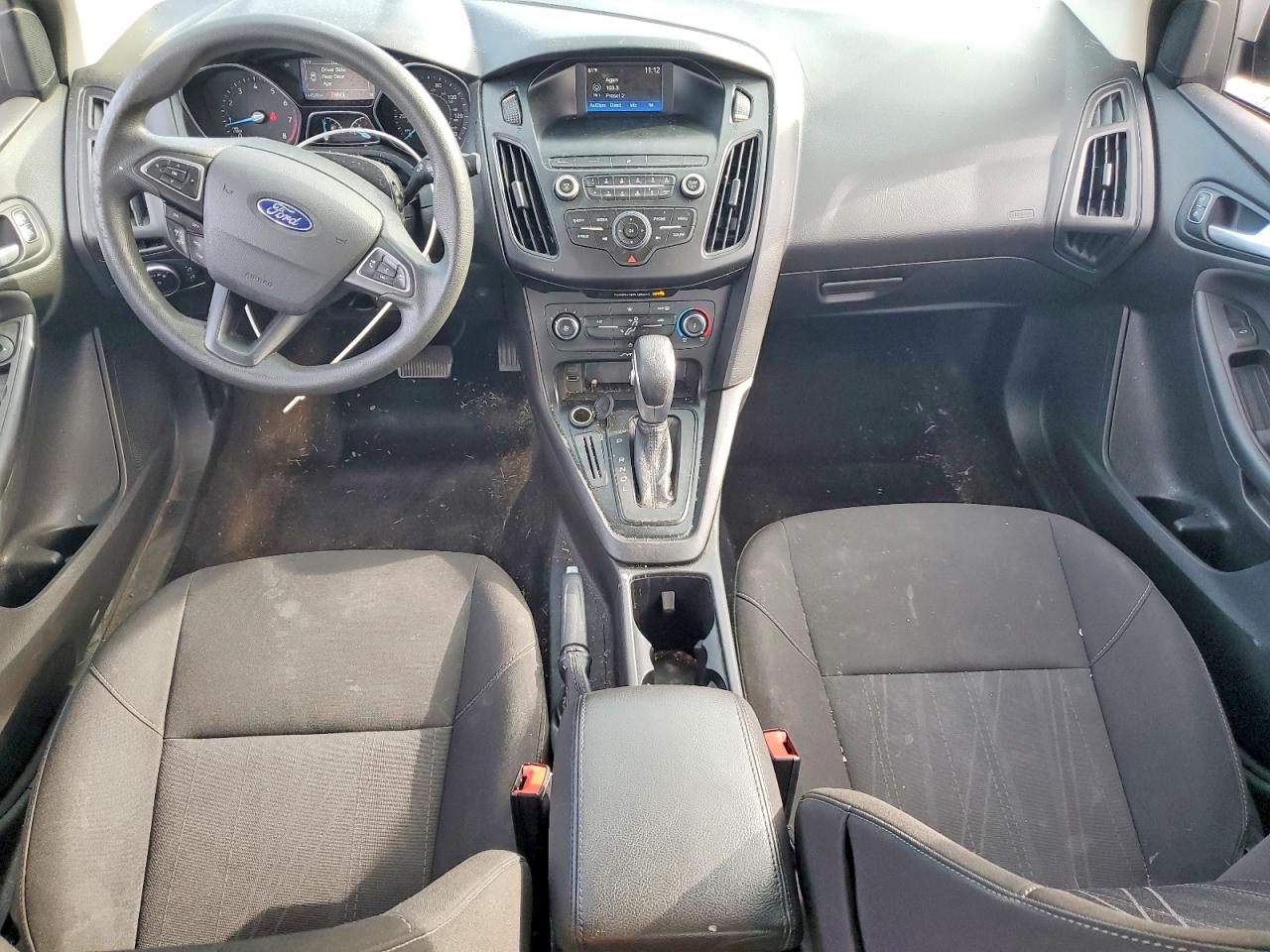 2018 FORD FOCUS SE photo 8