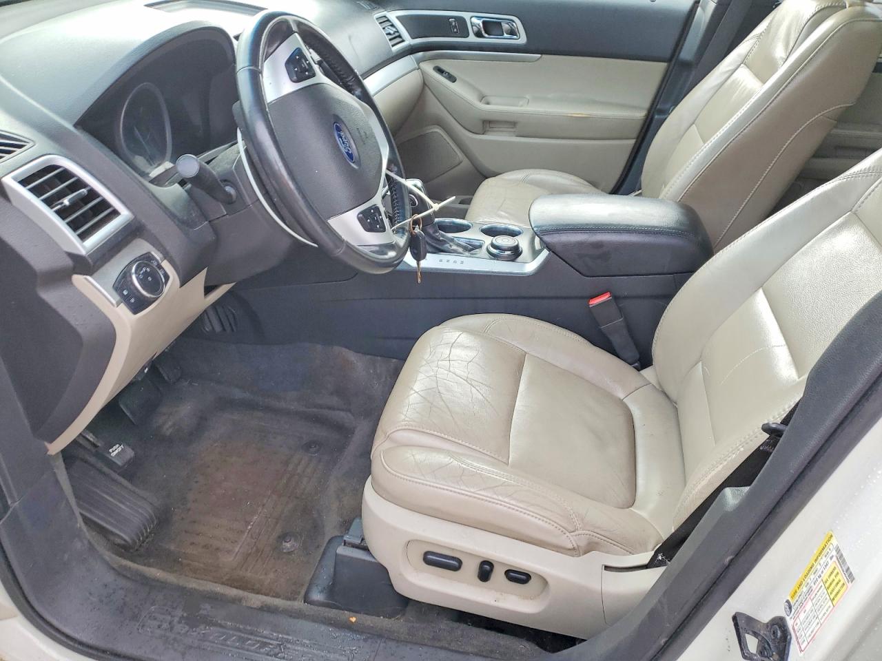 2011 FORD EXPLORER photo 7