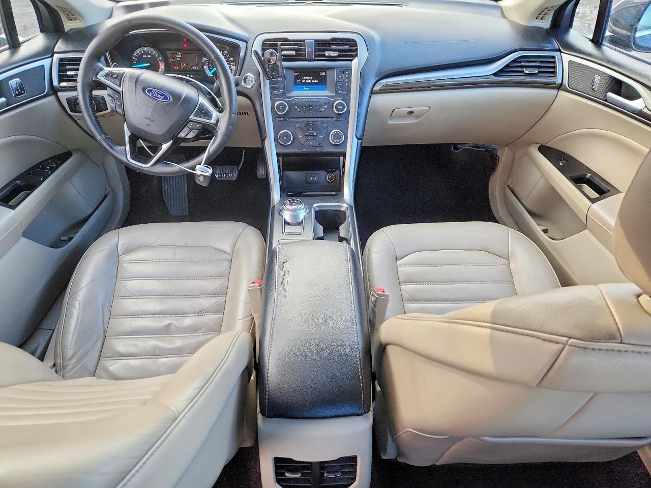 2017 FORD FUSION SE photo 8