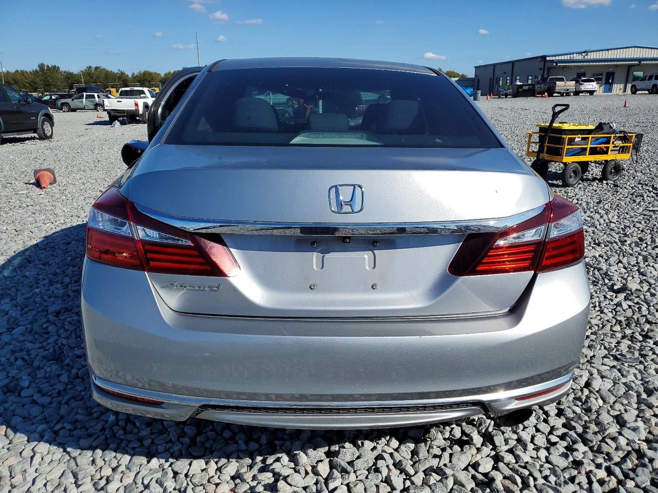 2016 HONDA ACCORD LX photo 6