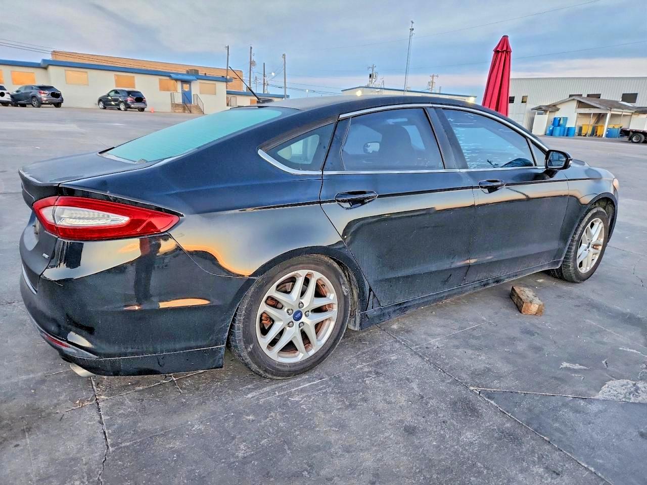 2016 FORD FUSION SE photo 3