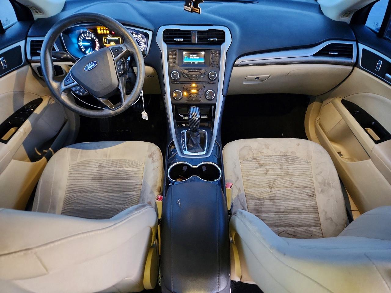 2016 FORD FUSION SE photo 8