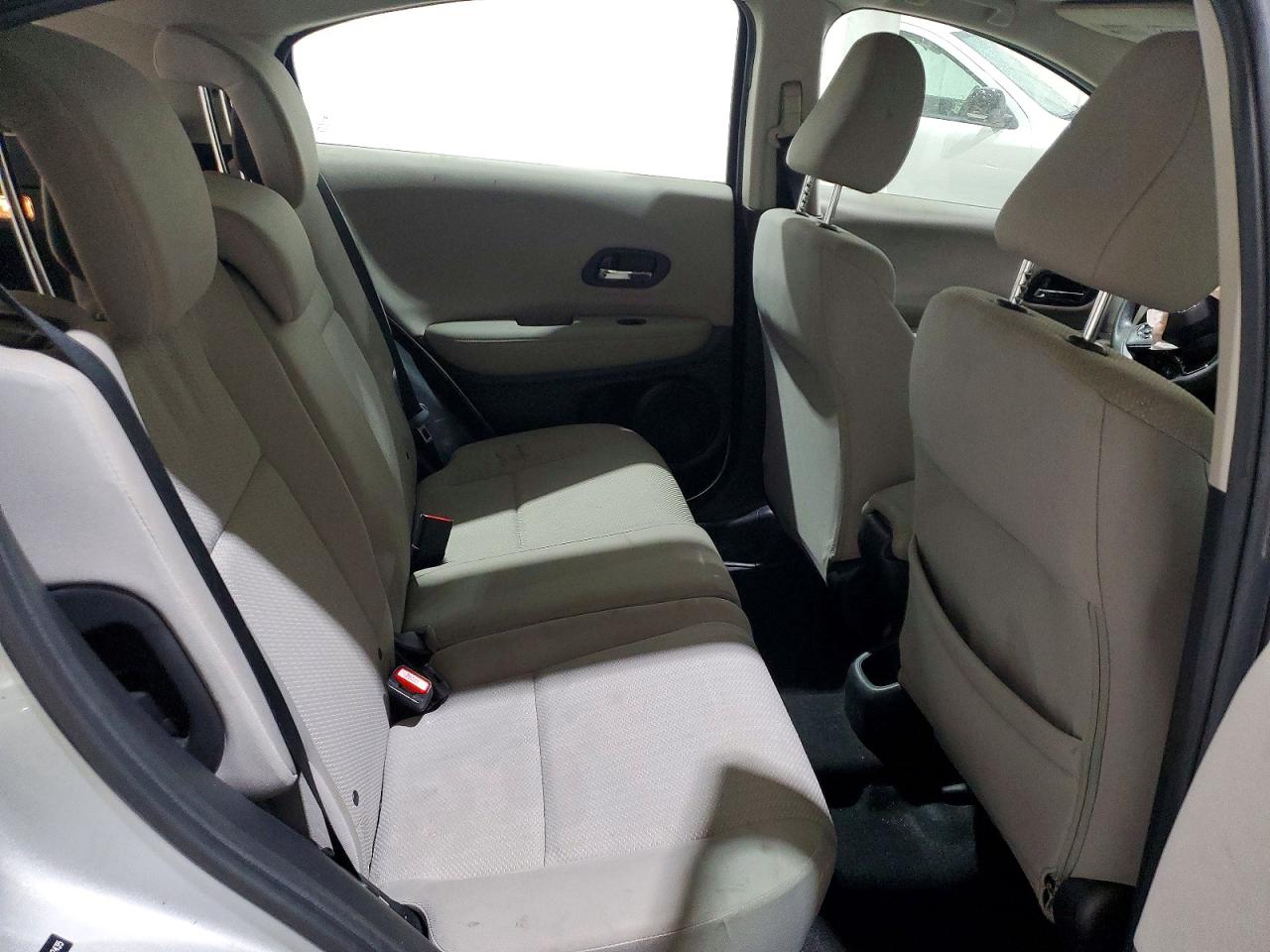 2016 HONDA HR-V LX photo 10