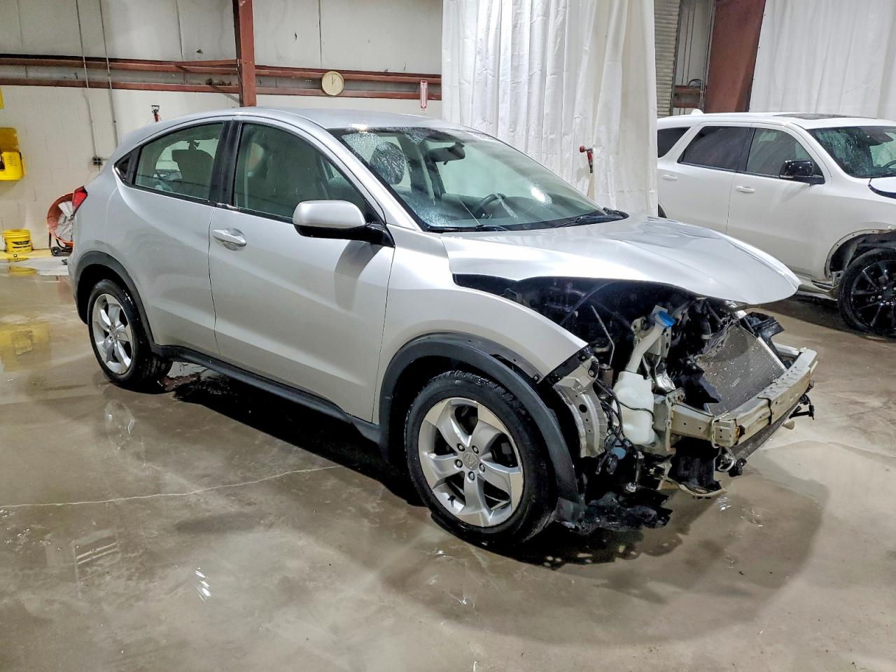 2016 HONDA HR-V LX photo 4
