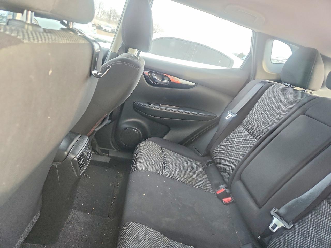 2018 NISSAN ROGUE SPORT S photo 10