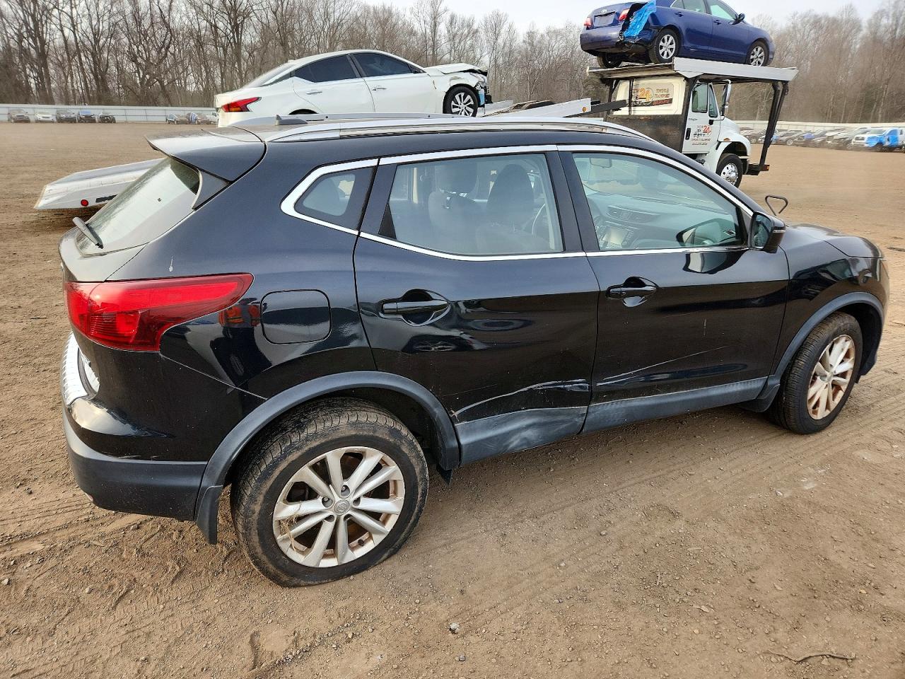 2018 NISSAN ROGUE SPORT S photo 3