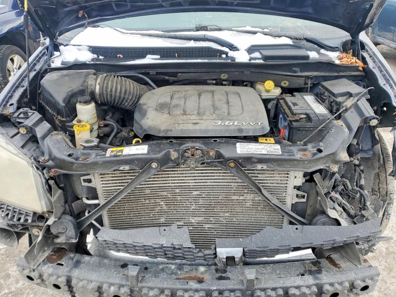 2013 DODGE GRAND CARAVAN SE photo 12