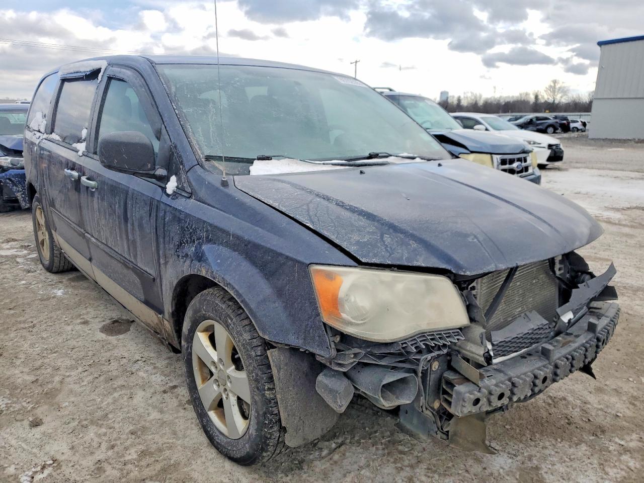 2013 DODGE GRAND CARAVAN SE photo 4